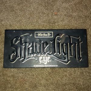 SHADE AND LIGHT PALLET